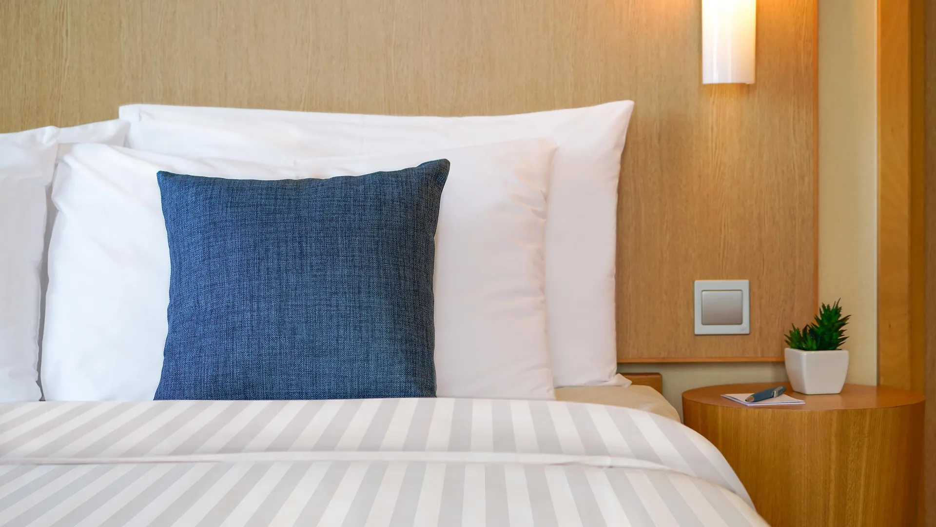 Hotel Cozi Harbour View Hong Kong